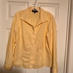 Jones New York Collection easy care non-iron cotton shirt Hidden front buttons